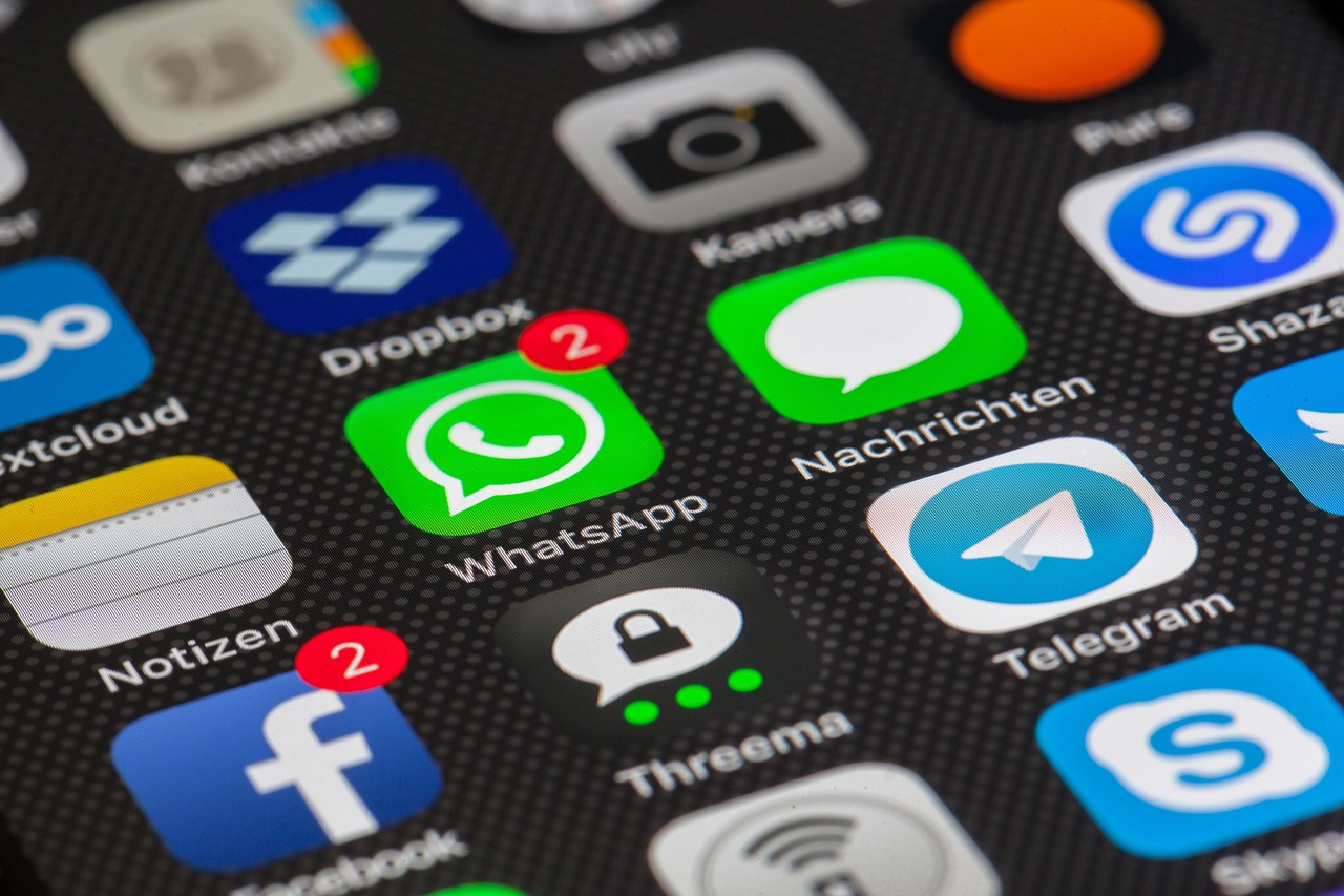 entdecken sie die neuesten trends und tipps rund um social media. erfahren sie, wie sie ihre online-präsenz stärken und effektives social media marketing betreiben können.