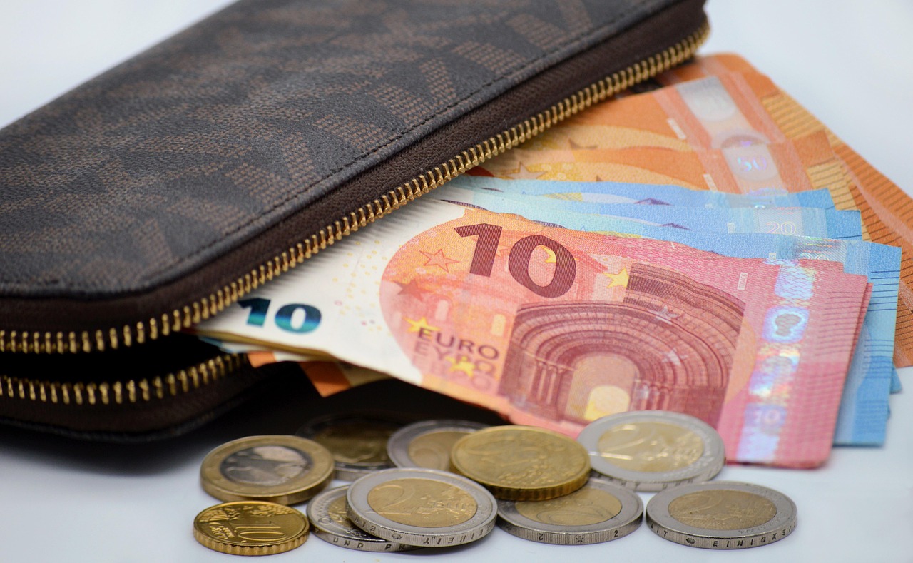 erfahren sie alles über inflation: definition, ursachen, auswirkungen und strategien zur bekämpfung der inflation auf nationaler und globaler ebene.